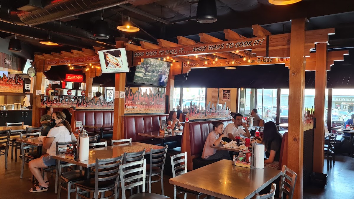 Phil's BBQ, Point Loma
