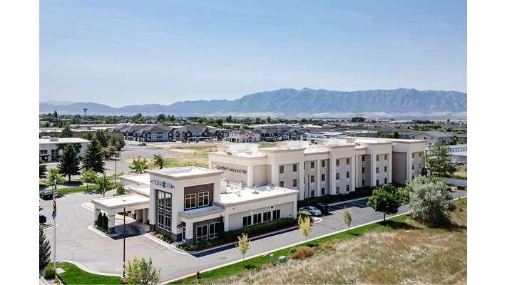 Comfort Inn & Suites Logan Near University