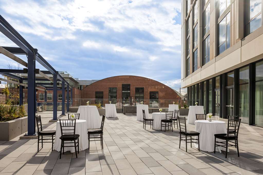 The Morrow Washington DC, Curio Collection by Hilton