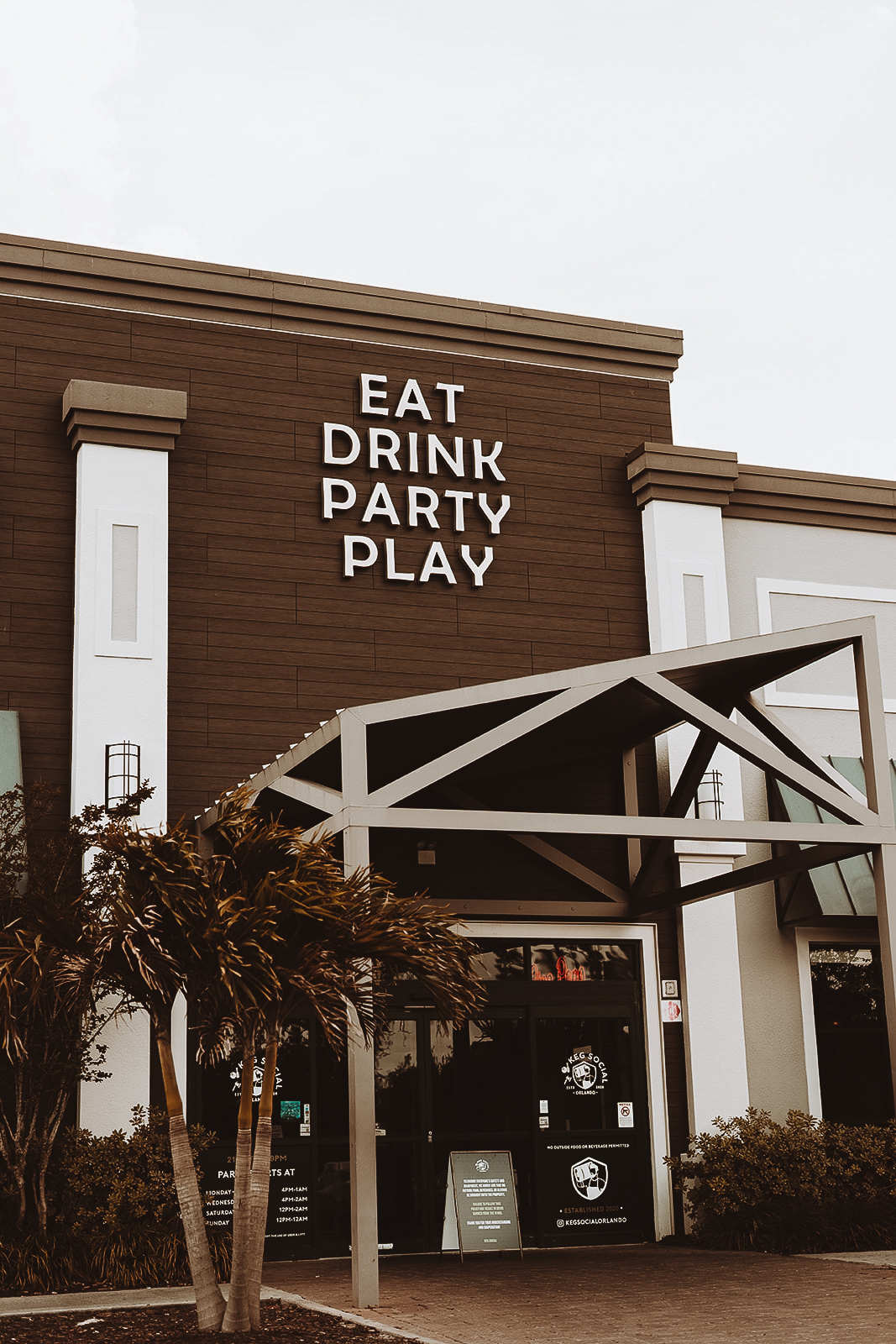 KEG SOCIAL ORLANDO - Dining & Entertainment