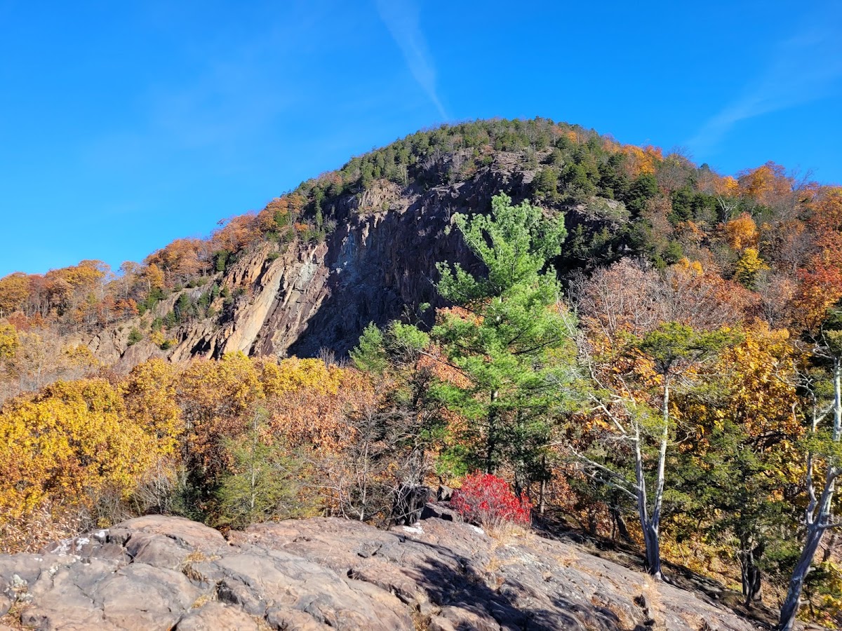 Sleeping Giant State Park