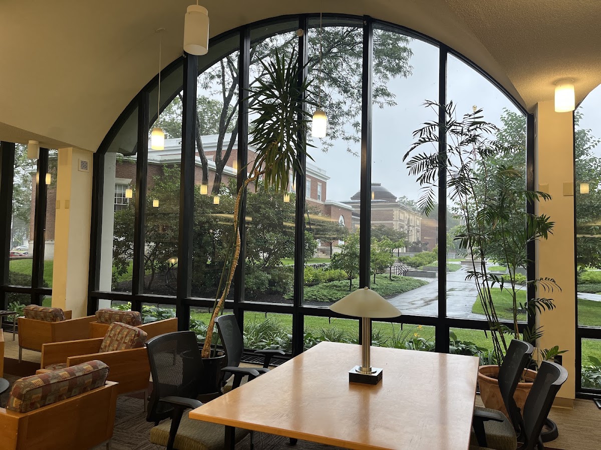 Hawthorne-Longfellow Library