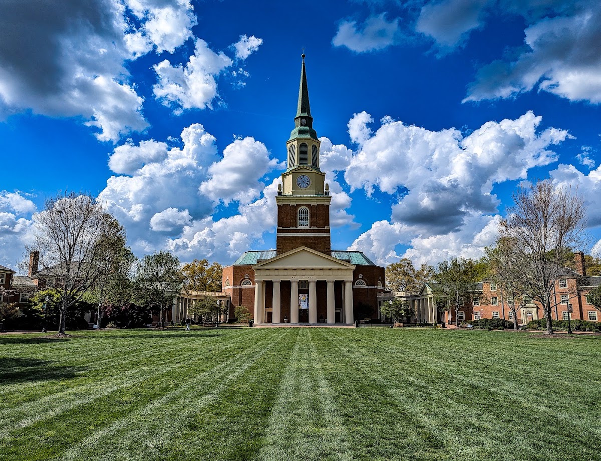 Wake Forest University Guide: Best Restaurants, Bars & Hotels