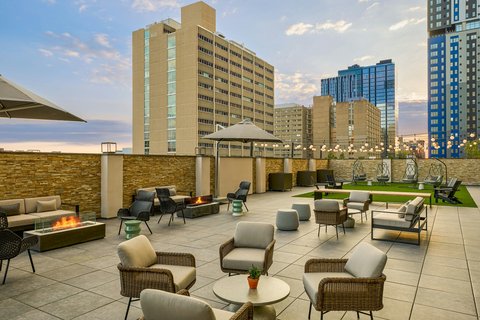 Sheraton Philadelphia University City Hotel
