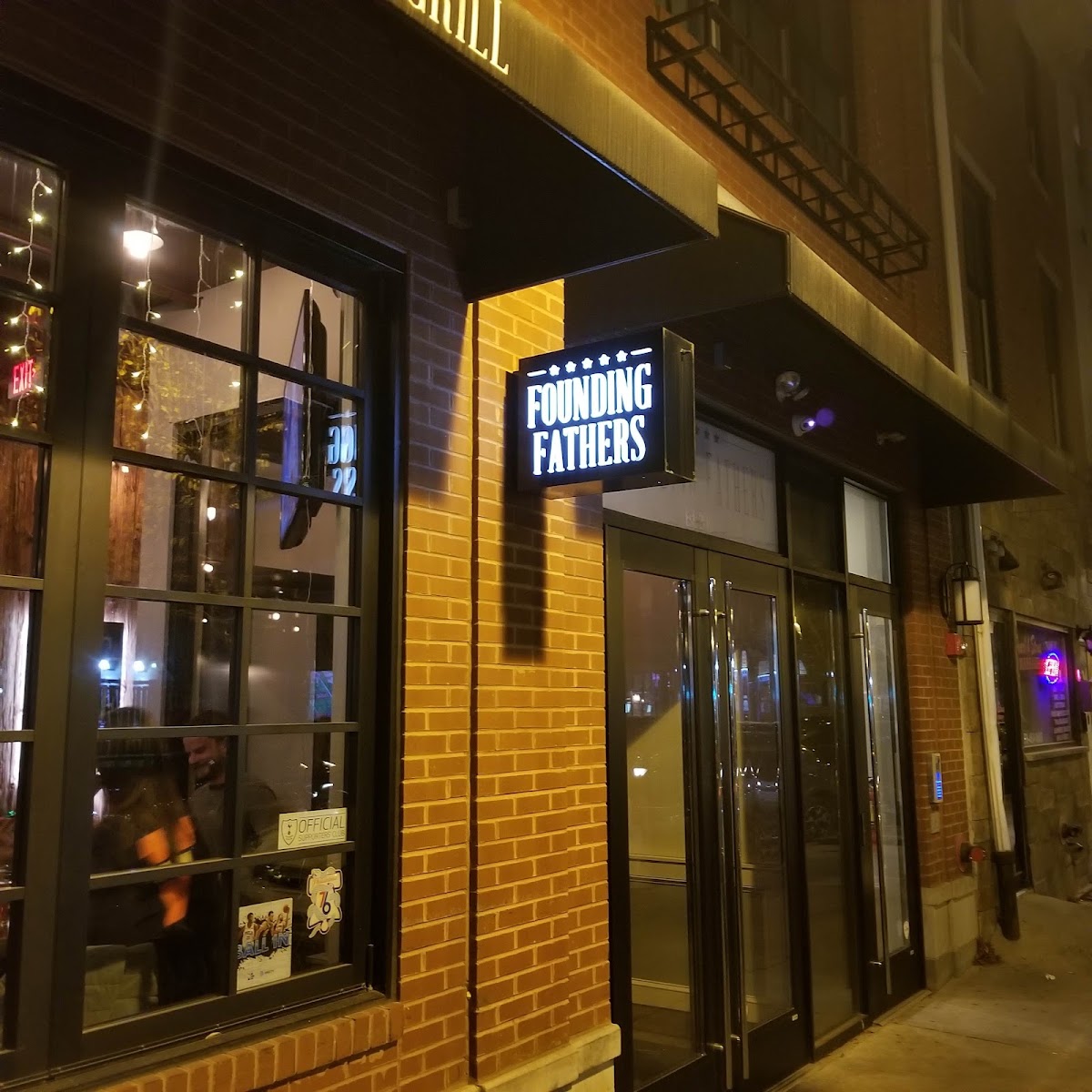 Founding Fathers South St Sports Bar & Grill