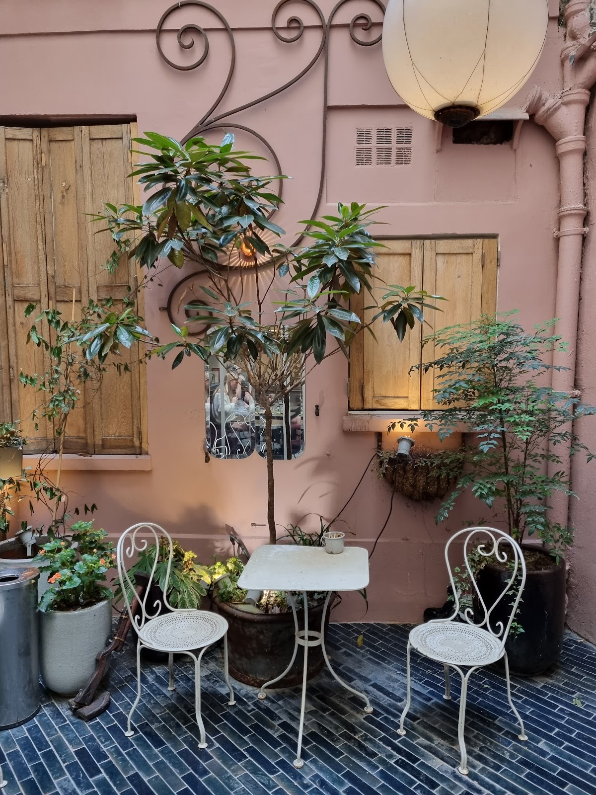 The cheapest nicest hotels in Paris