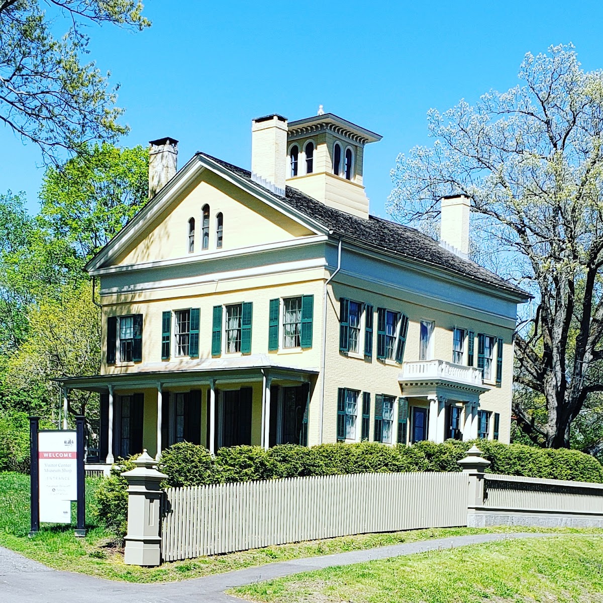 Emily Dickinson Museum