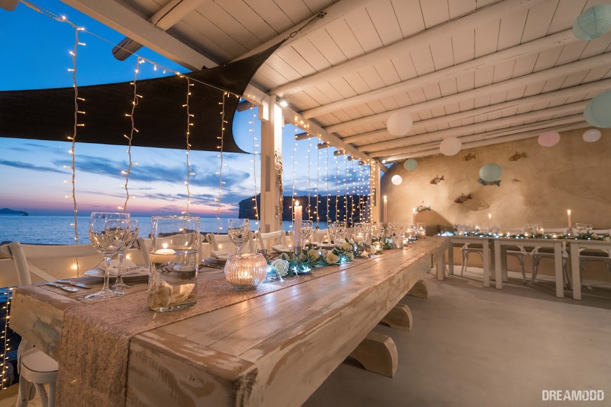Akro Luxury Weddings