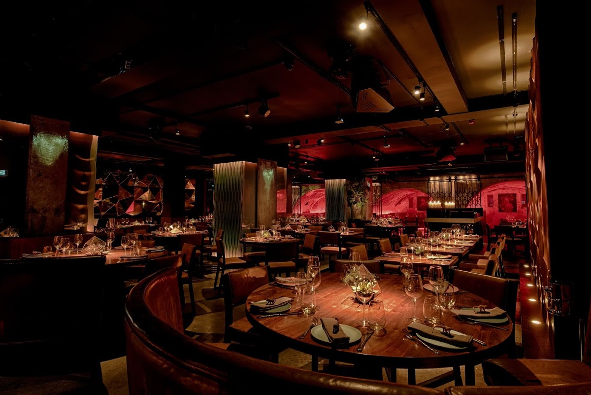 Best Dance & Dine Restaurants