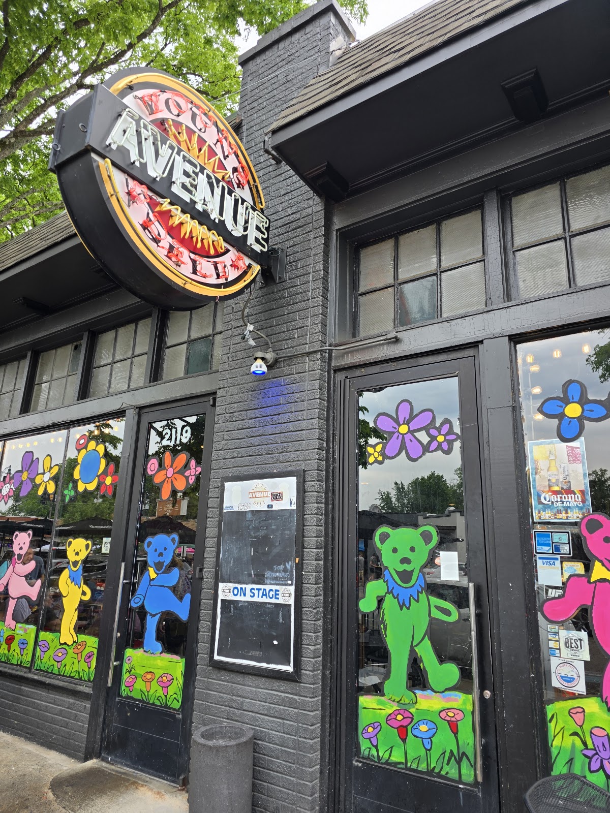 Young Avenue Deli
