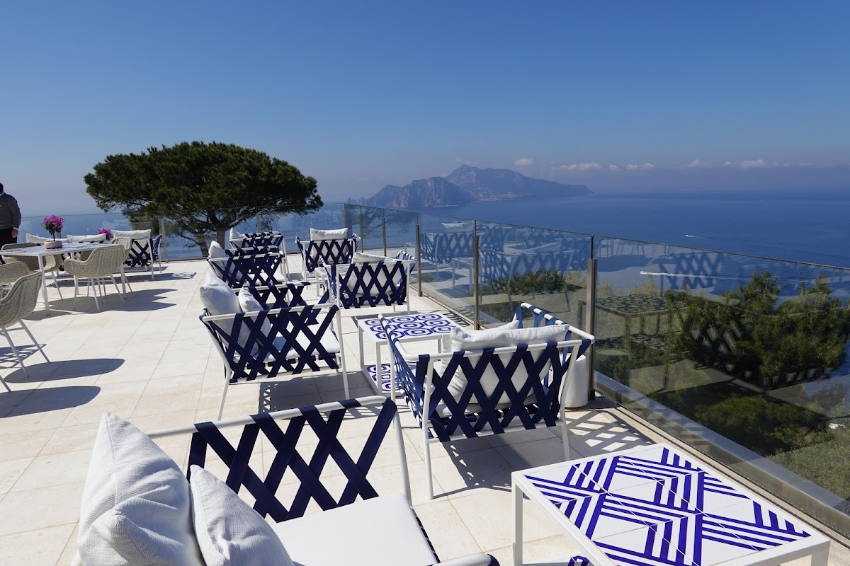 Relais Blu — design-led boutique wedding relais above Termini near the tip of the Sorrentine Peninsula with Capri in the view, capacity for 60 guests