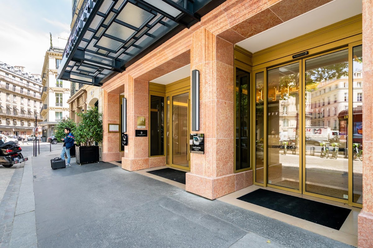 Travel + Leisure Readers' 10 Favorite Hotels in Paris of 2025