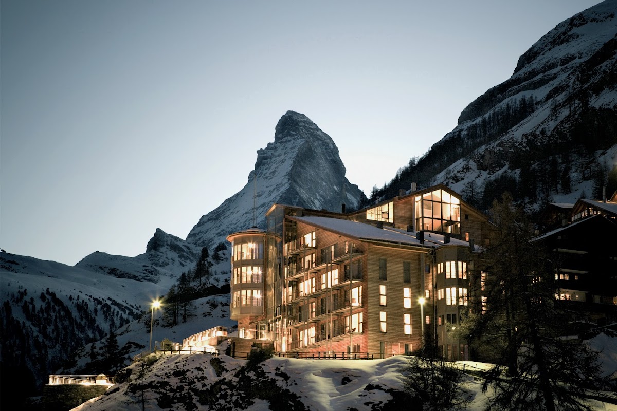 European Skiers Paradise - Zermatt 