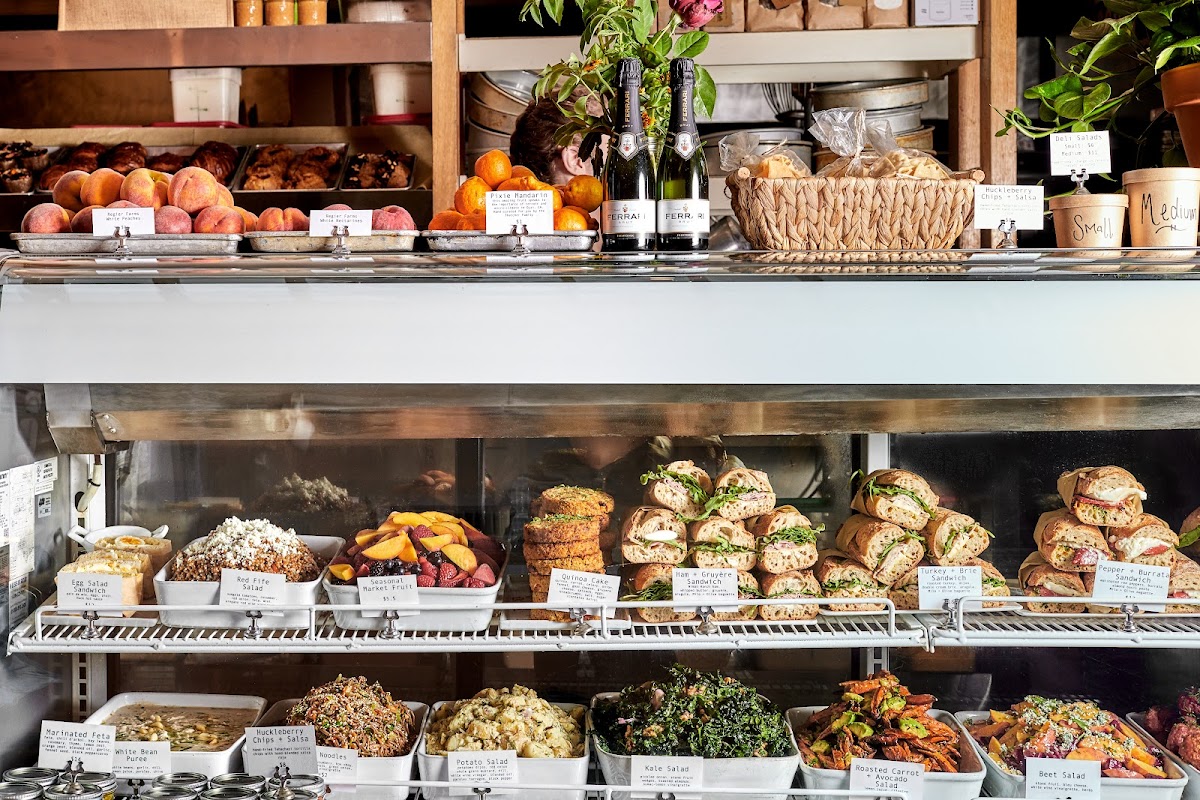 Huckleberry Bakery & Café