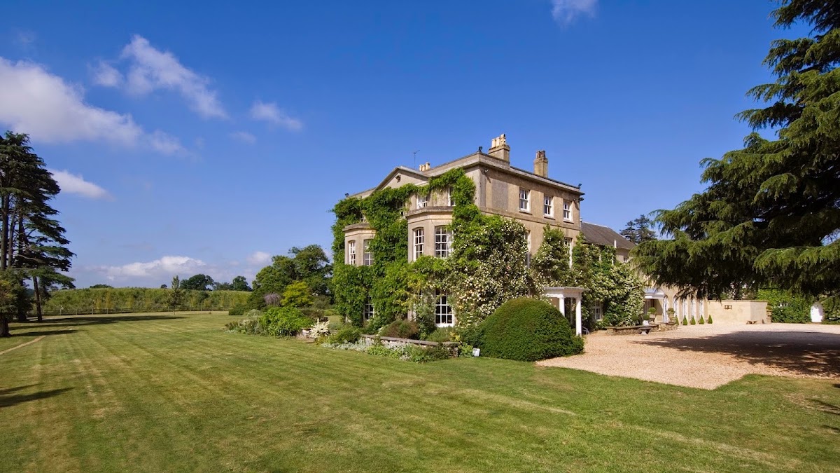 Northbrook Park, Surrey — the country house above its sweeping lawns