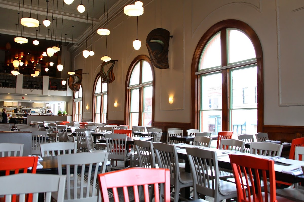 Merchants Pub & Plate