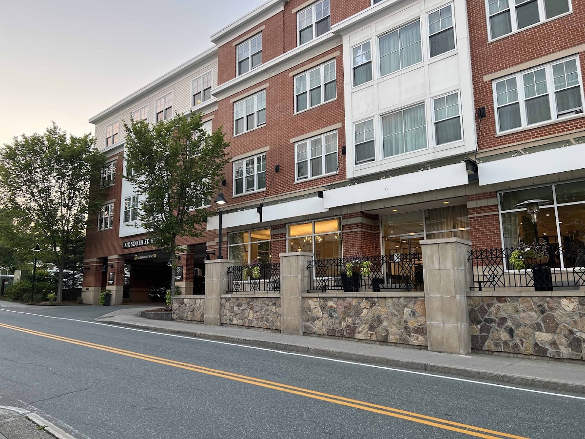 Six South St Hotel