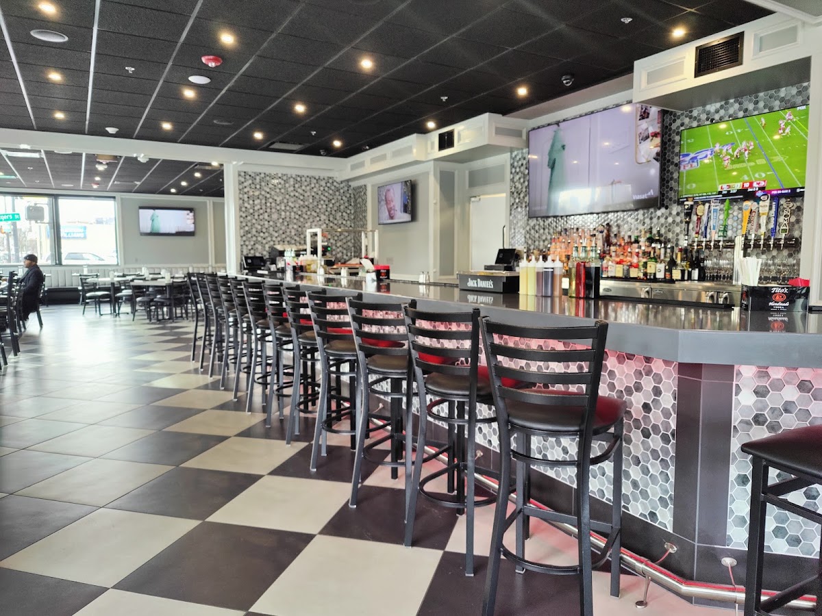 Avenue Pub