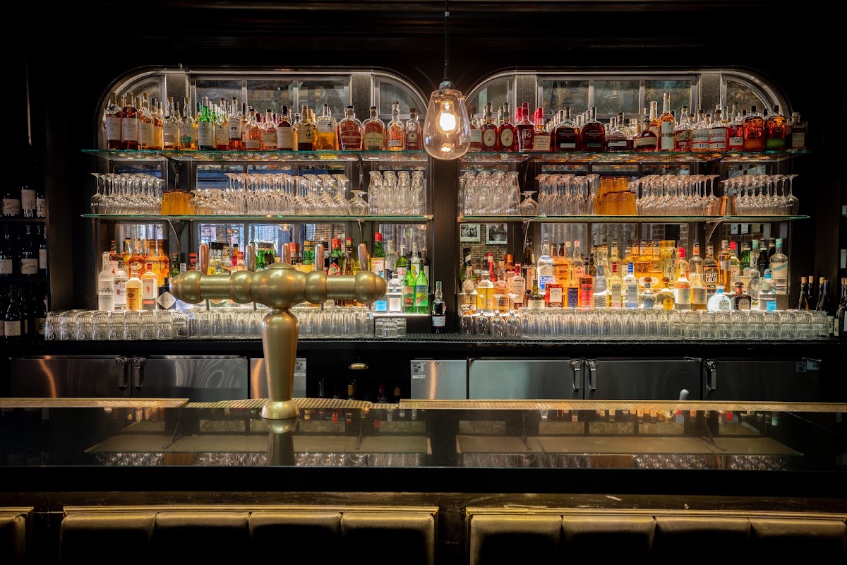 Roxy Bar