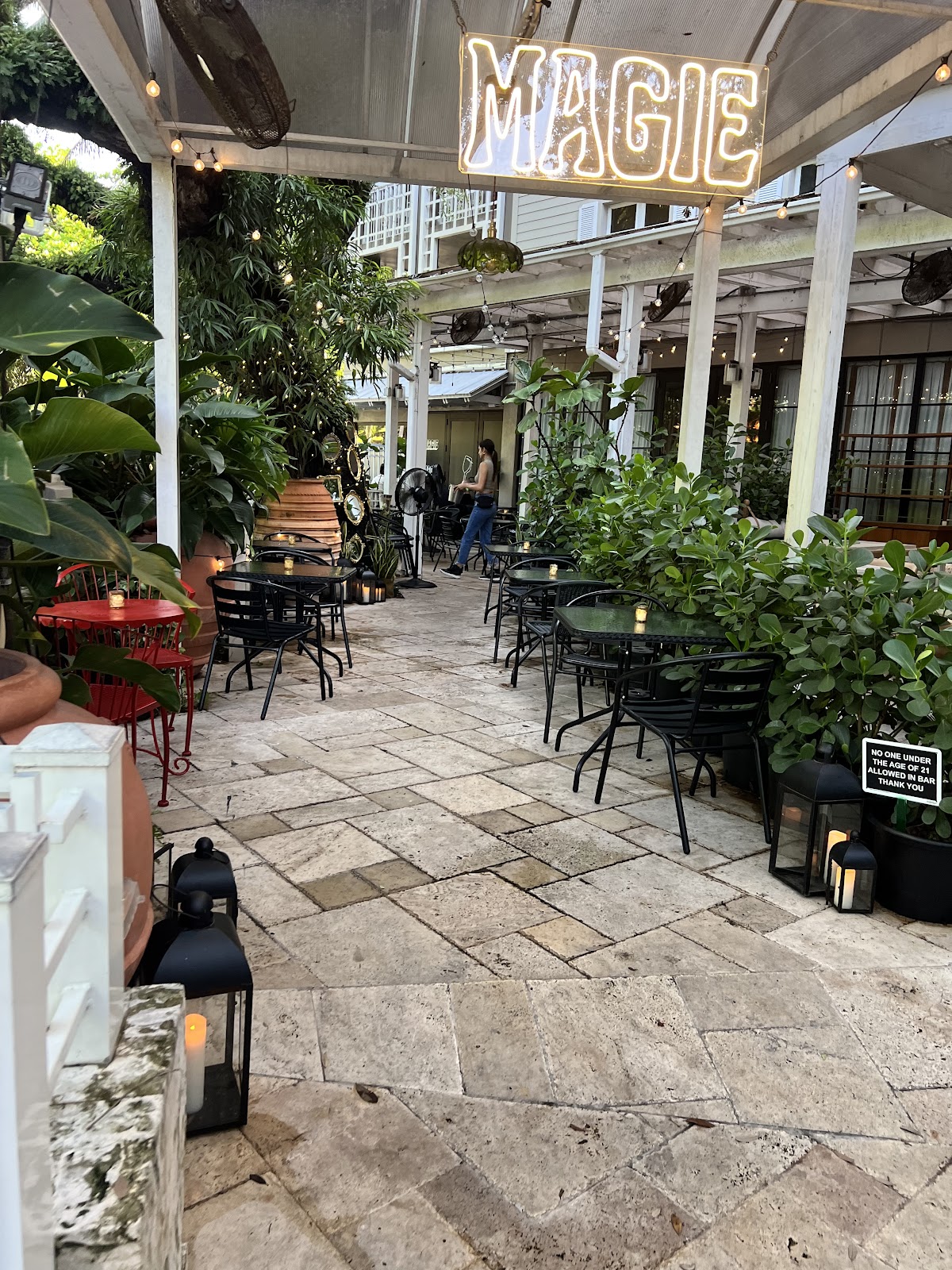 Magie Wine Bar (Coconut Grove)