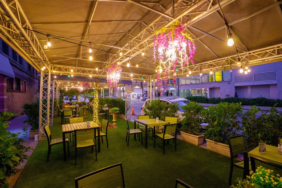 The Most Fun Dinner Spots In Chicago