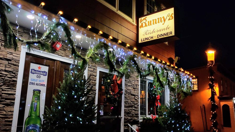 Bunny's Sports Bar