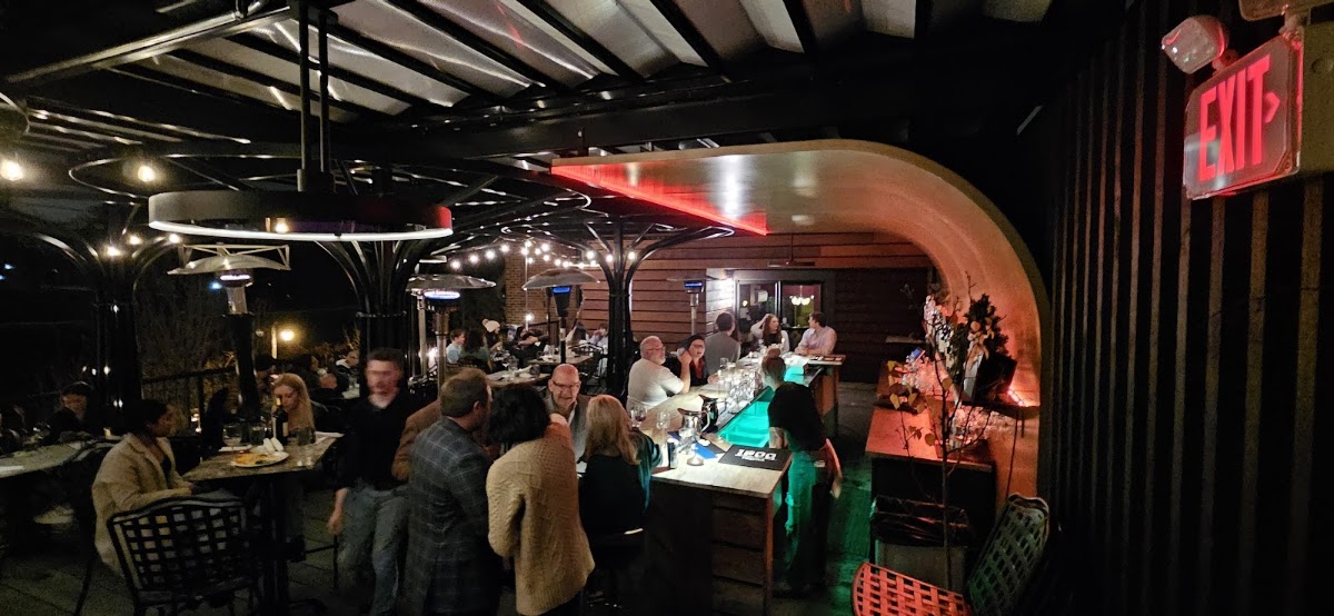 Sasha's Wine Bar on DeMun