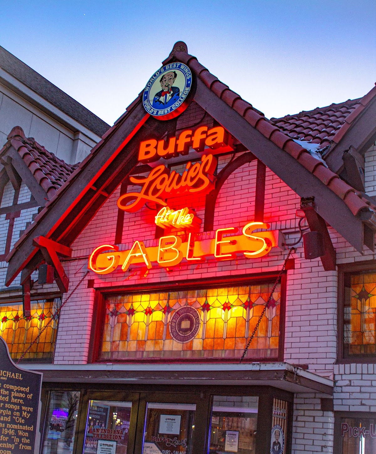 BuffaLouie's at The Gables
