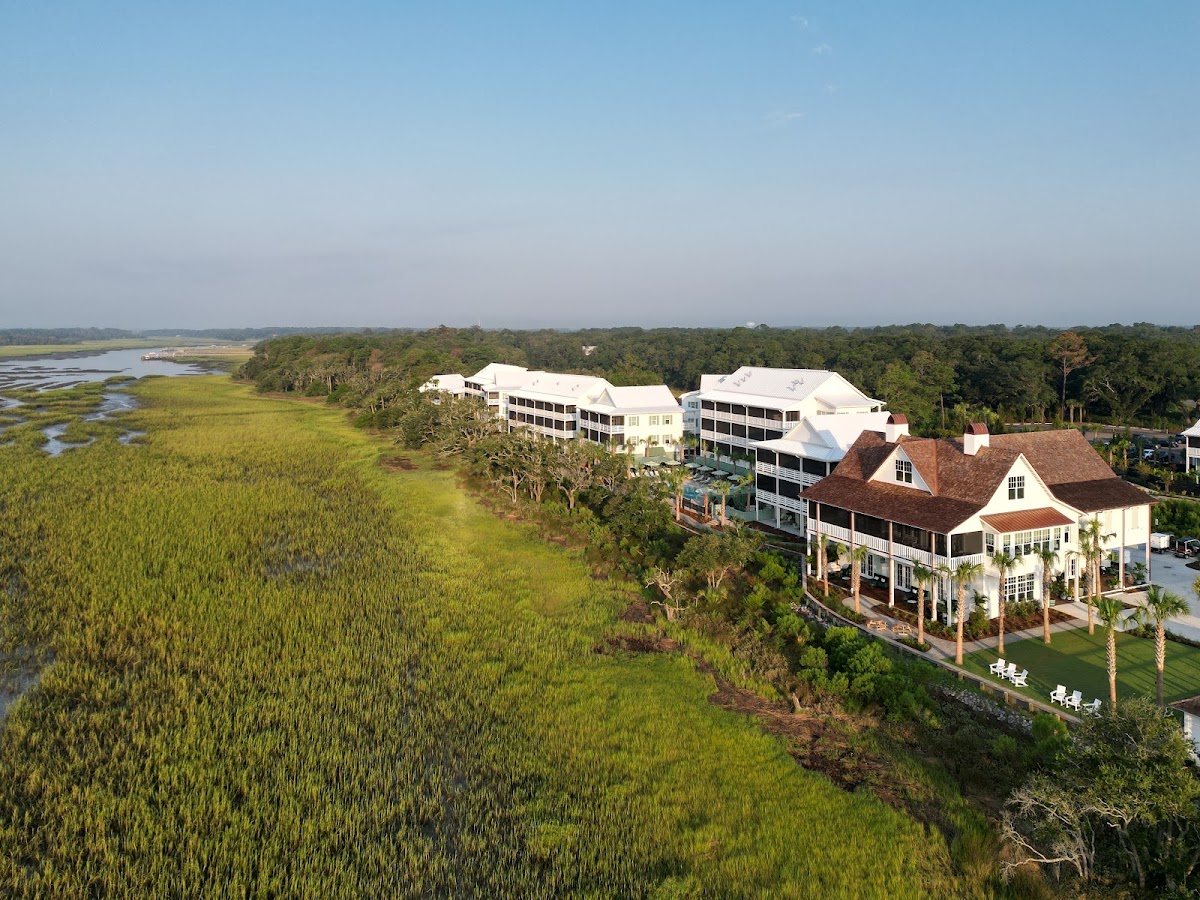 The Dunlin, Auberge Collection