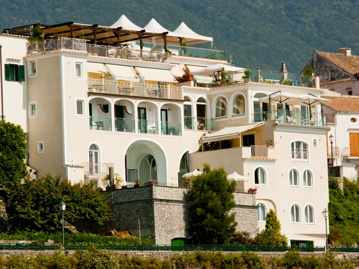 Hotel Bonadies — modest-budget family-run wedding hotel in Ravello on the Amalfi Coast with a sea-view terrace and capacity for 120 guests