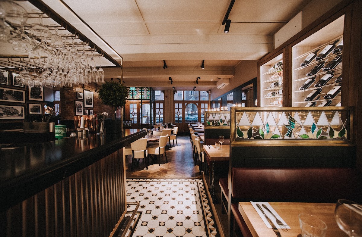 Harry's Restaurant