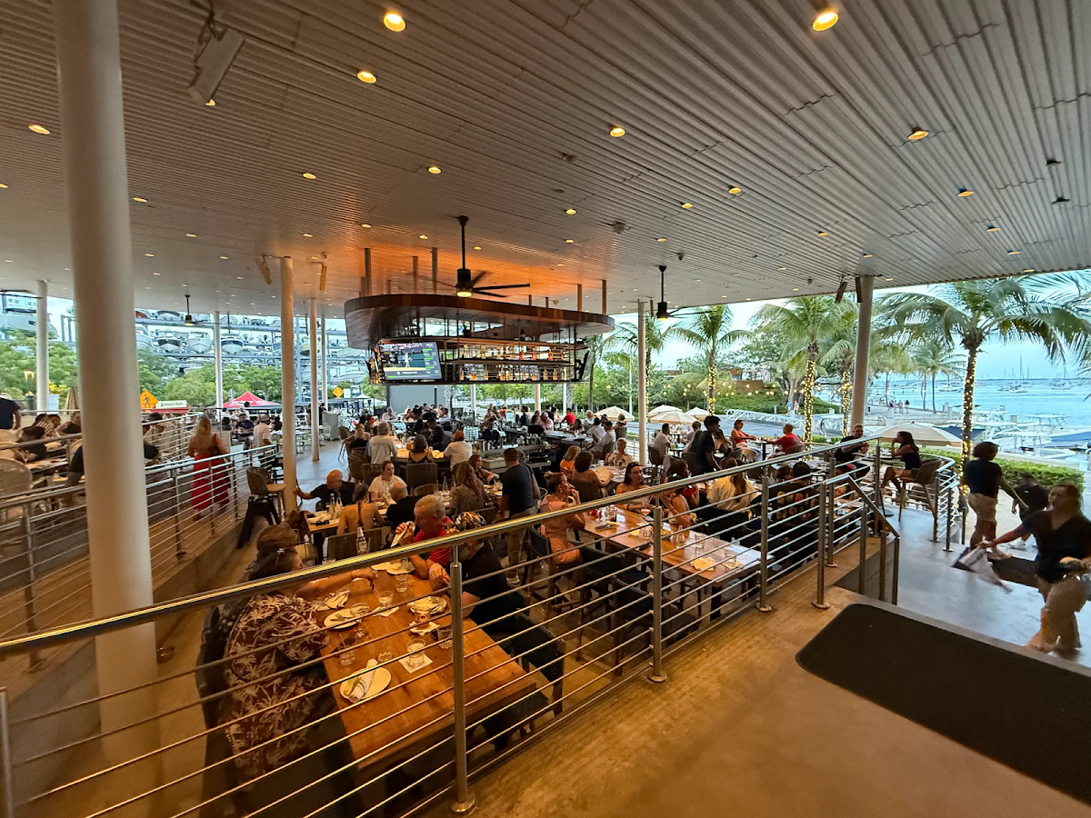 Bayshore Club