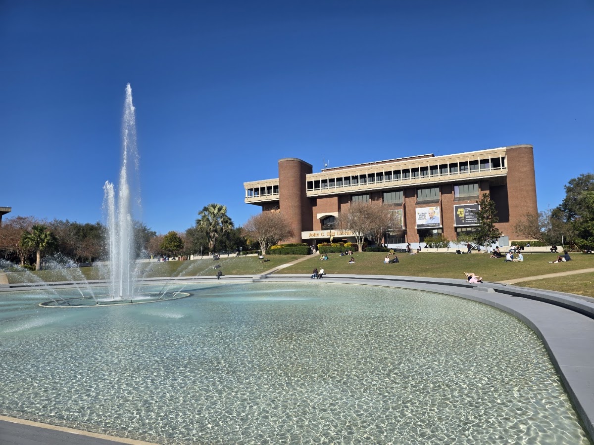 UCF Guide: Eat, Drink & Stay Near Campus (2026)