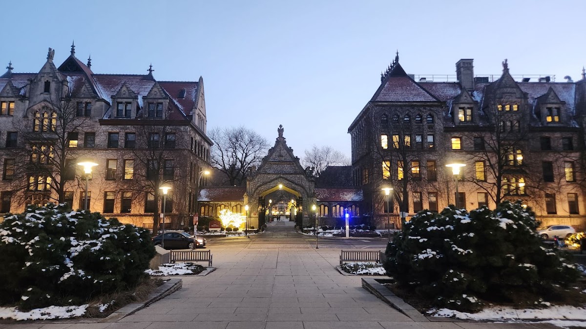 University of Chicago Guide: Where to Eat, Drink & Stay in Hyde Park (2026)