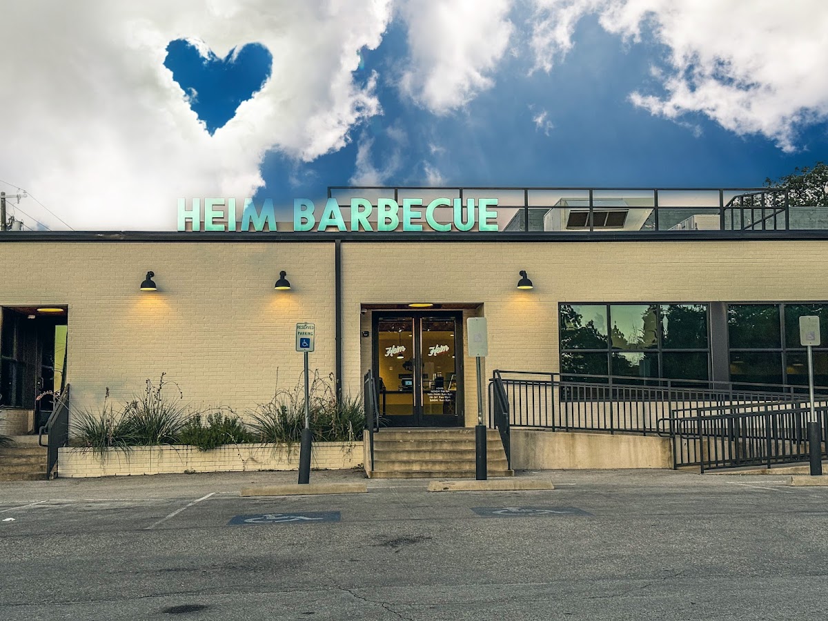 Heim Barbecue on the River