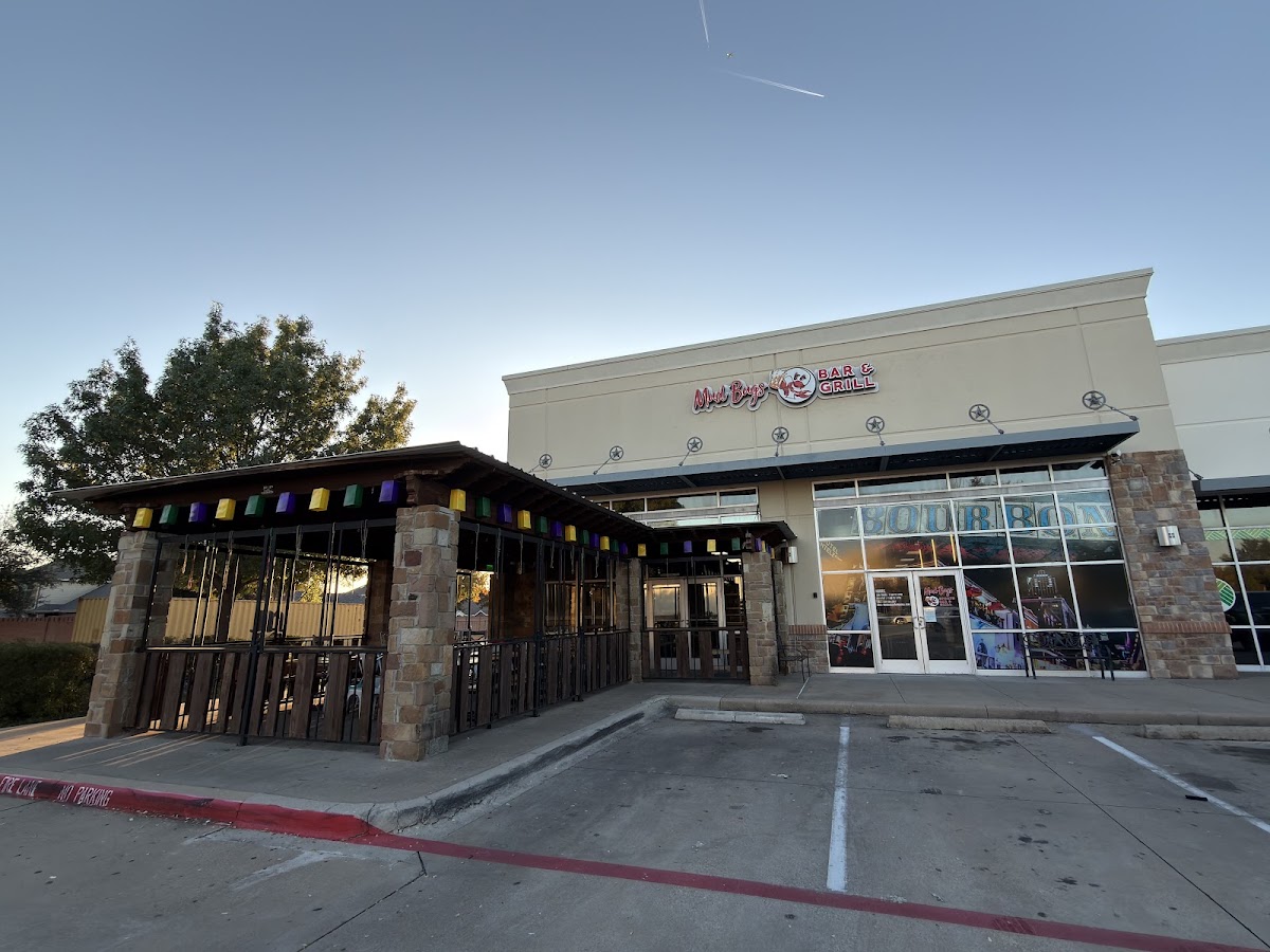 Mudbugs Bar & Grill