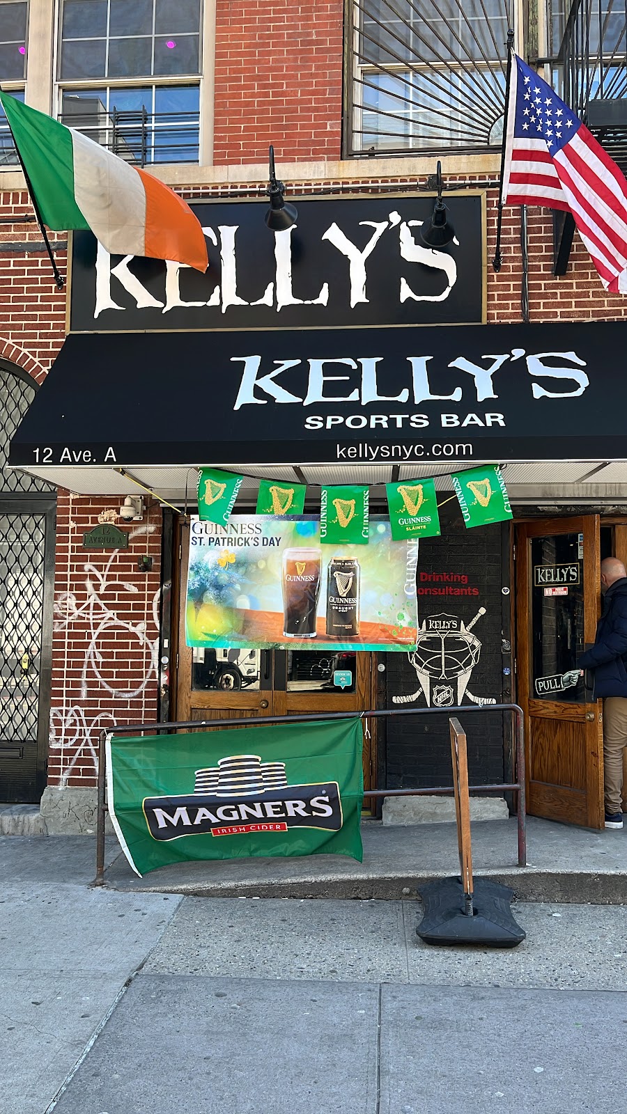 Kelly's Sports Bar