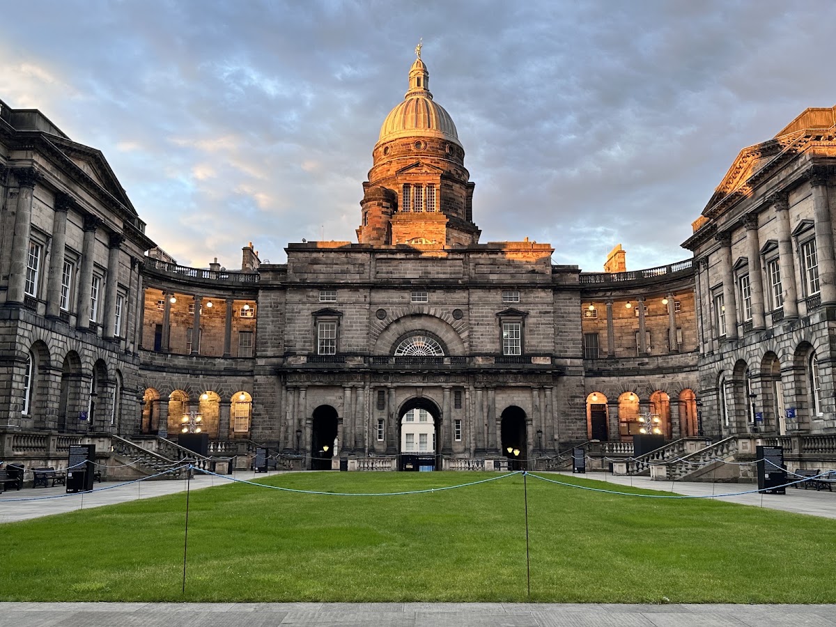 University of Edinburgh Guide: Best Restaurants, Bars & Hotels (2026)