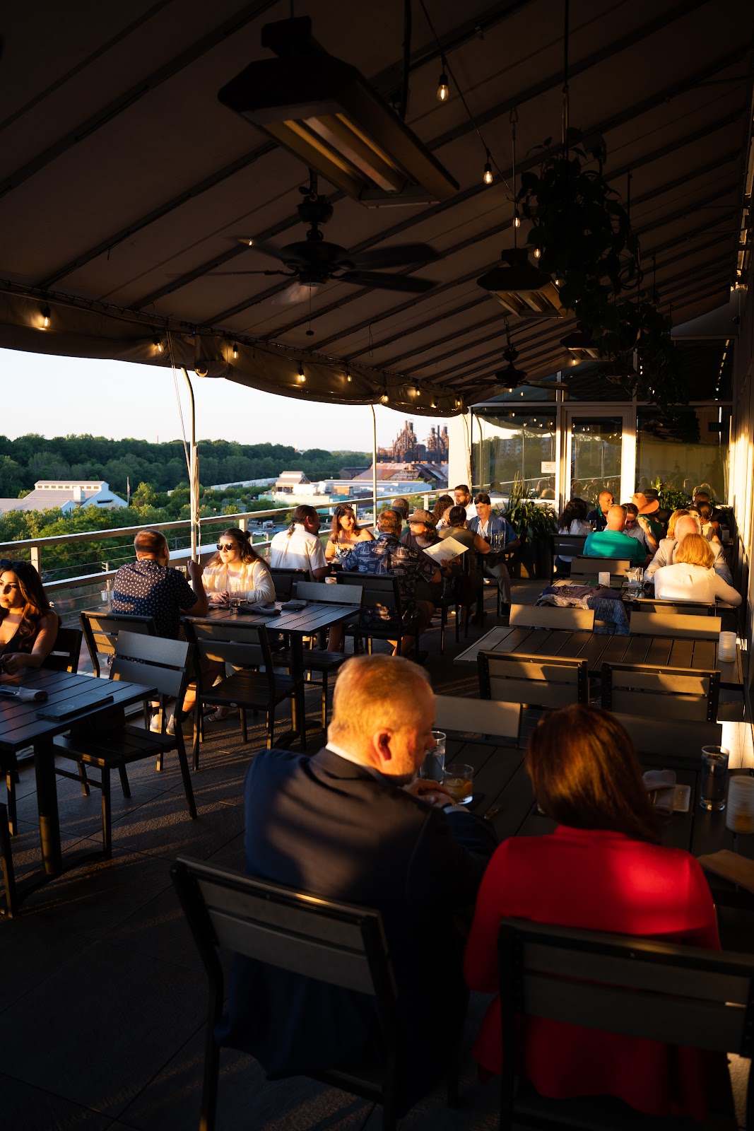 ZEST bar+grille