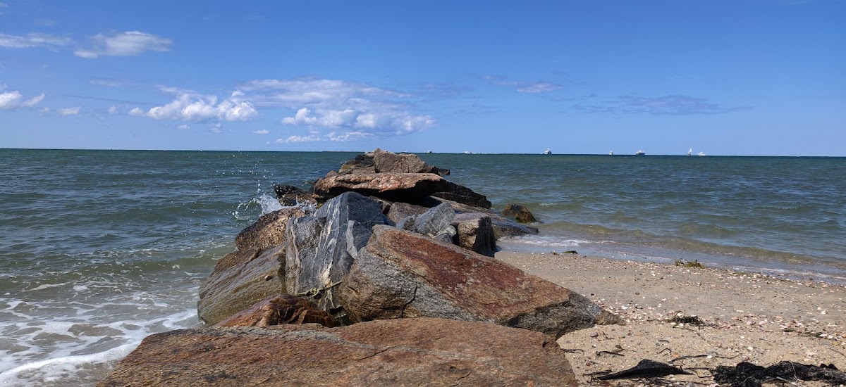 Jetties Beach