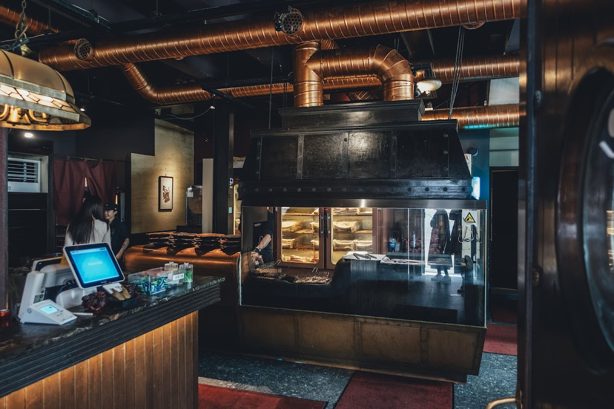 Where To Eat & Drink When You’re Visiting Seoul