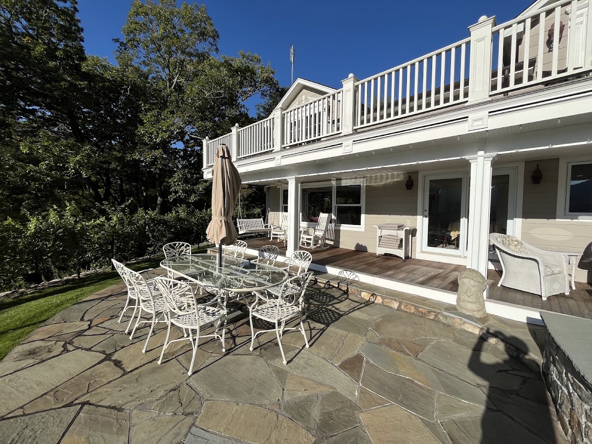 Hudson River Crest B&B