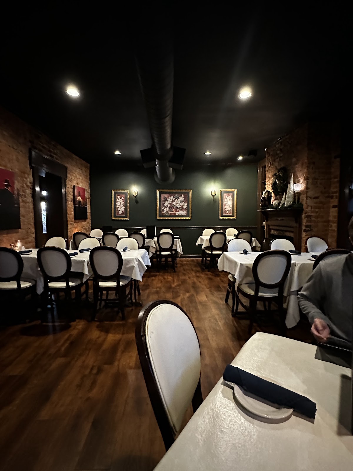 Calhoun Corners Restaurant