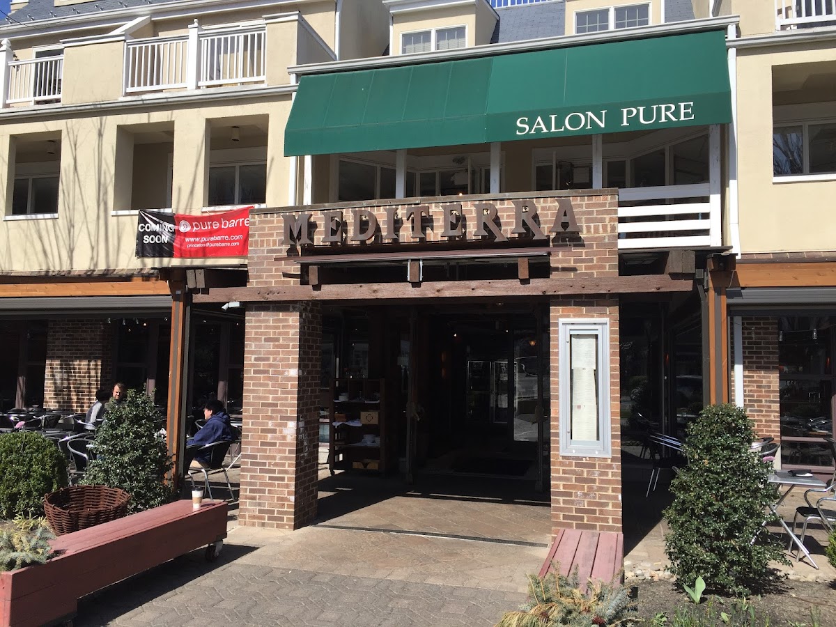Mediterra Restaurant & Taverna