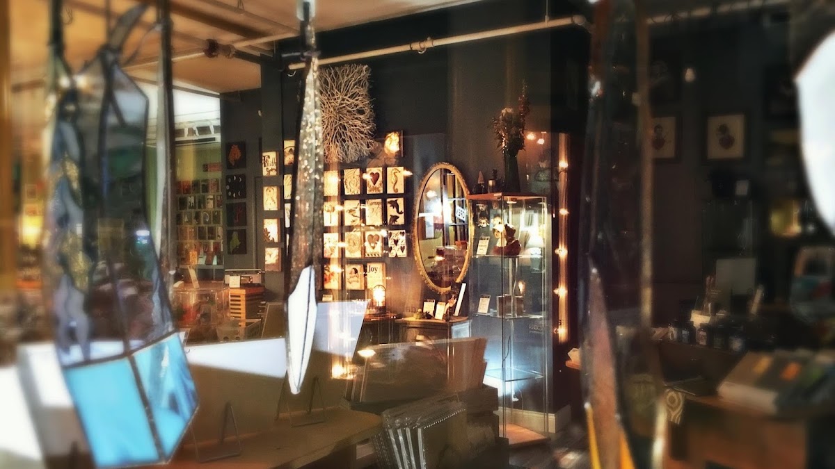 A LITTLE MAD shop