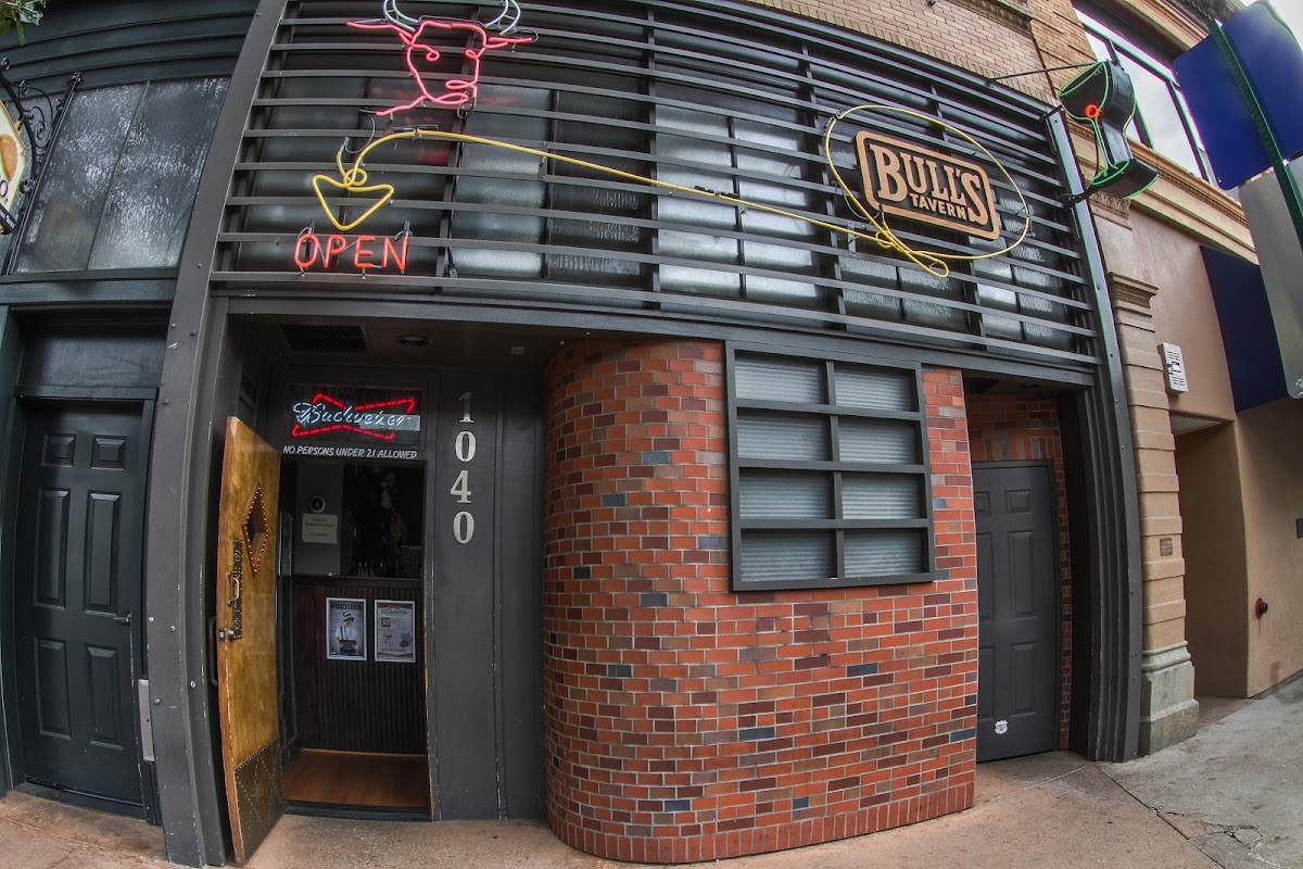 Bull's Tavern
