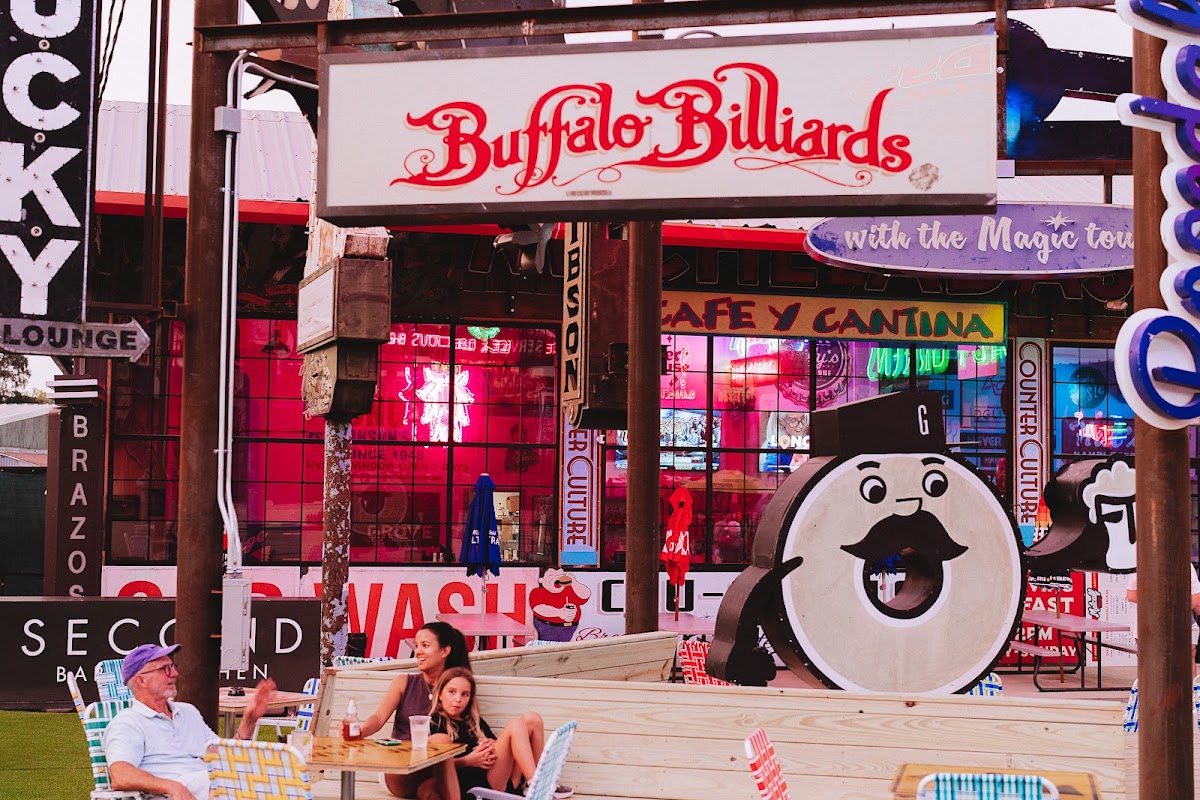 Sign Bar