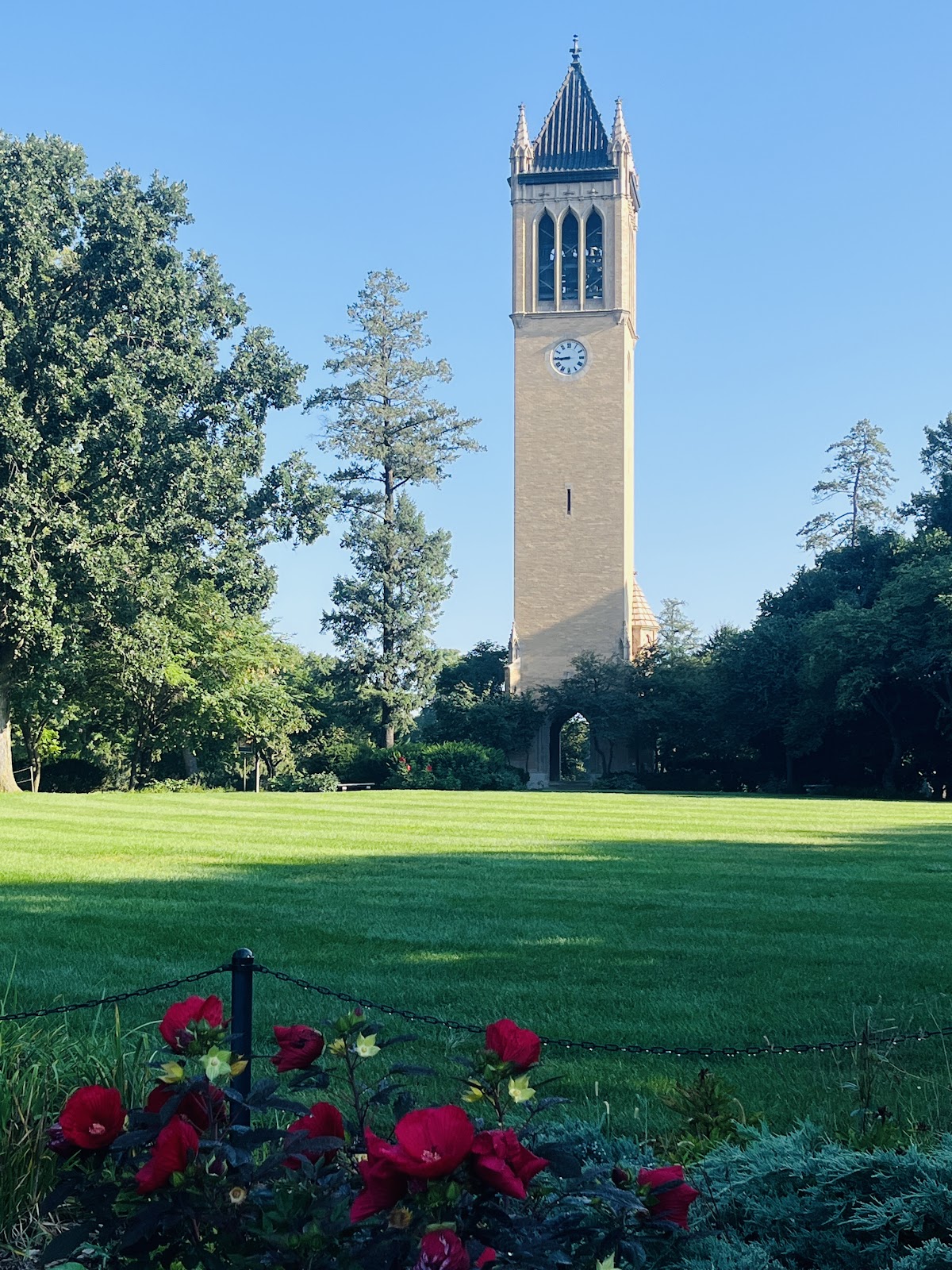 Iowa State University Guide (2026): Where to Eat, Drink & Stay in Ames