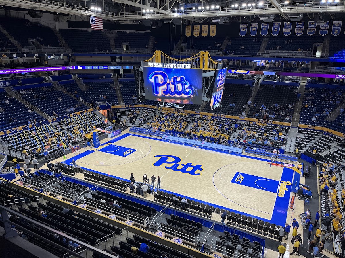 University of Pittsburgh Guide (2026): Where to Eat, Drink & Stay