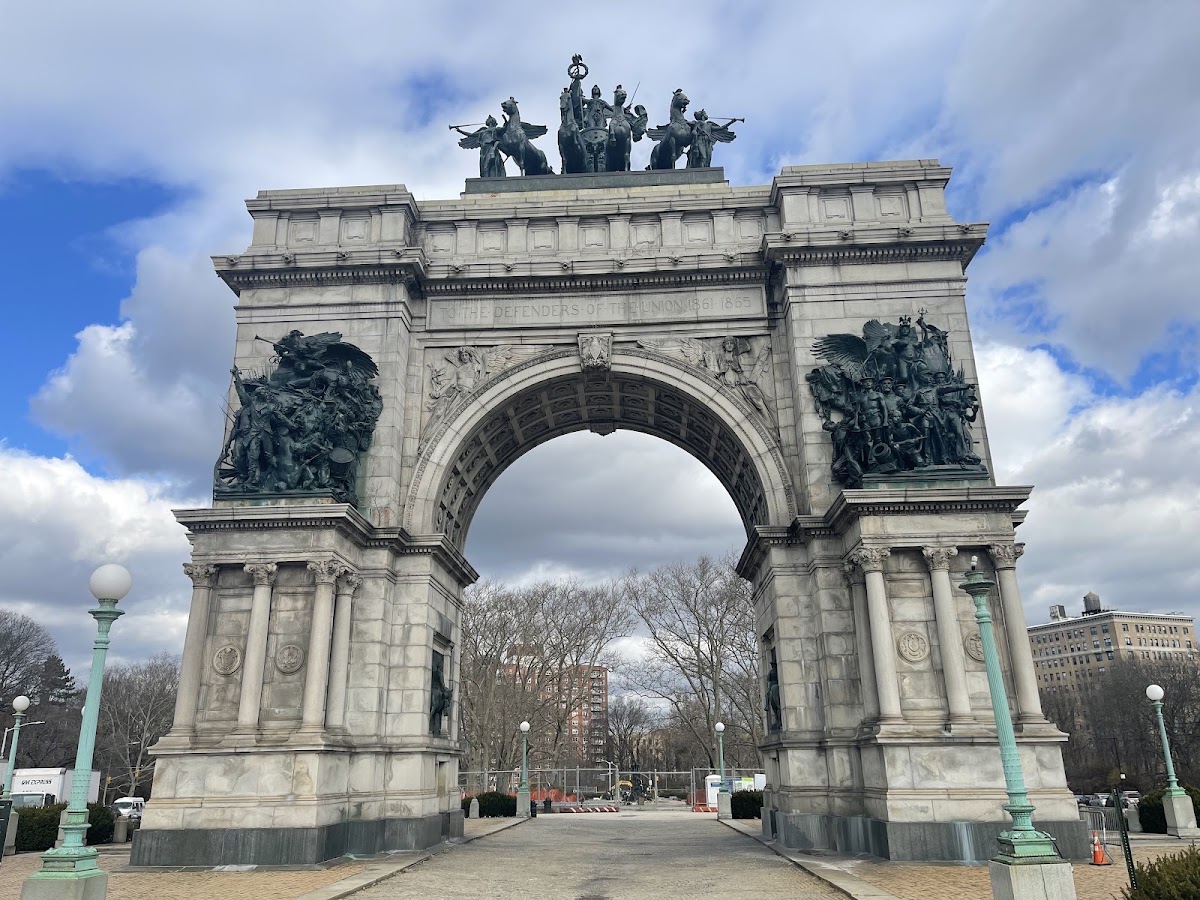 Grand Army Plaza Menorah, Brooklyn